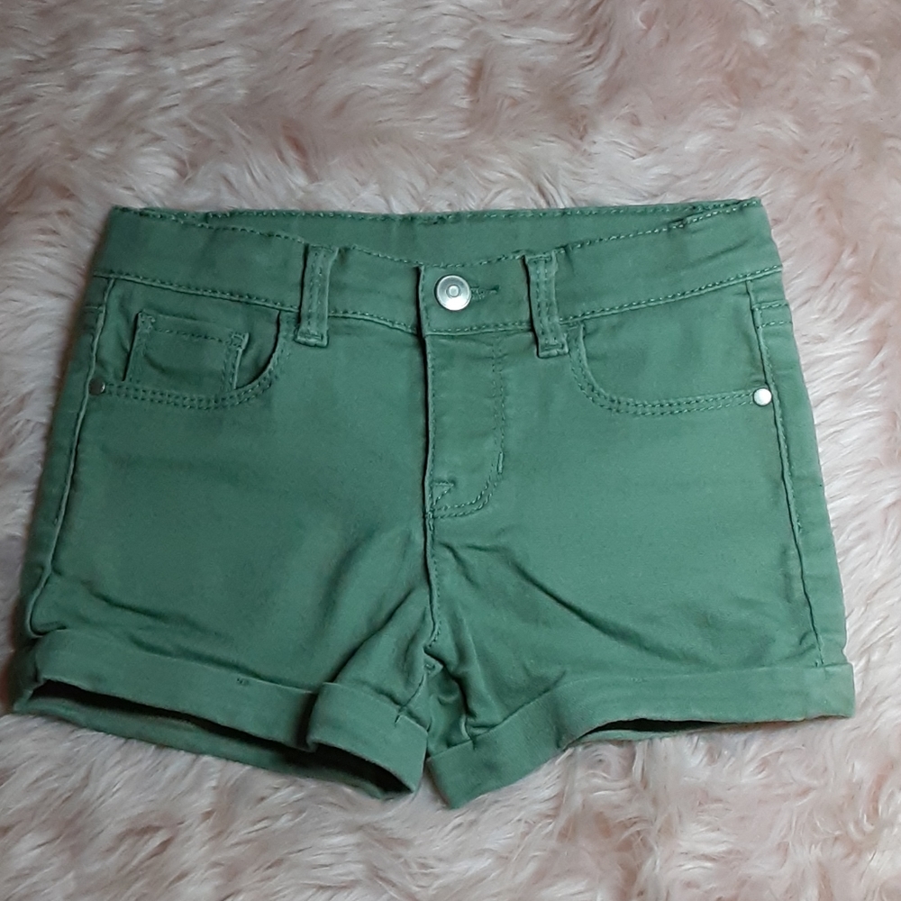 Army green toddler girl shorts